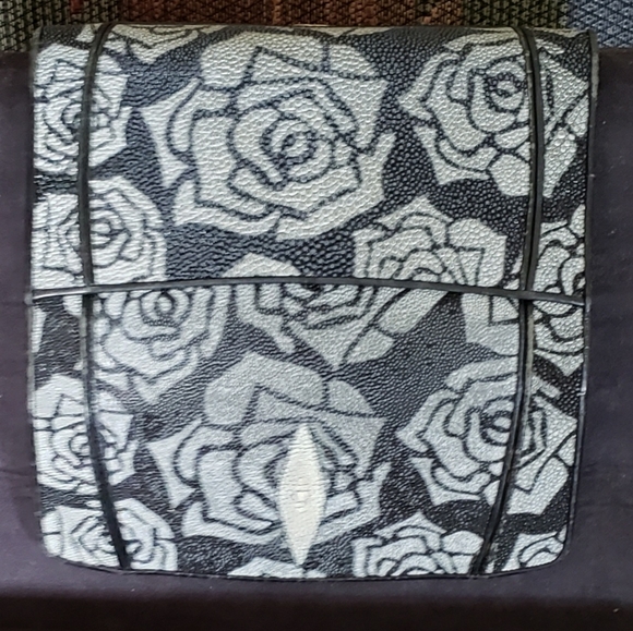 Stingray Wallet - Picture 11 of 13